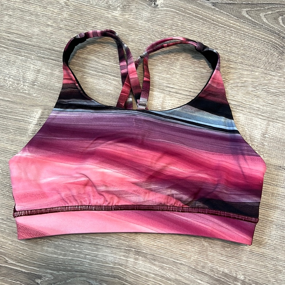 Lululemon sports bra